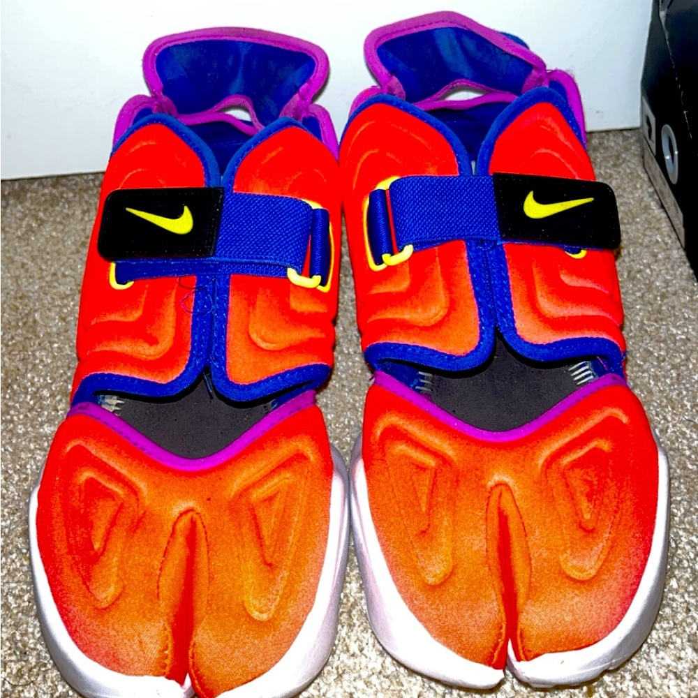 Nike Aqua Rift Bright Crimson Beach water shoes Size 10 Wmns